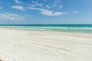 Holiday Home room in Boardwalk 1206 'Emerald Shores Escape'