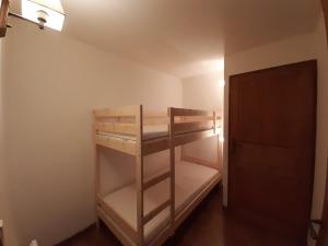 Appartements Appartement Brides-les-Bains, 3 pieces, 6 personnes - FR-1-512-243 : photos des chambres