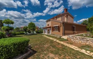 Holiday House Bepina