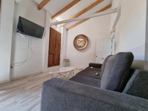 GLORIA SUITES