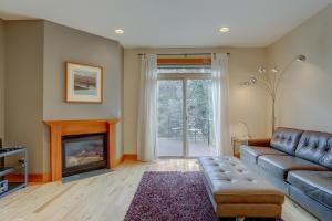 Three-Bedroom House room in B2 townhouse