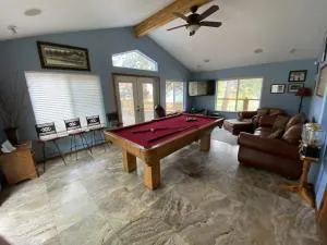 Larkspur Trail home - Brothers