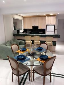 Larnaca Room, 50m to the Finikoudes beach