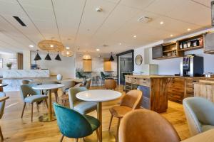 Hotels Hotel & Spa FACE A LA MER : photos des chambres