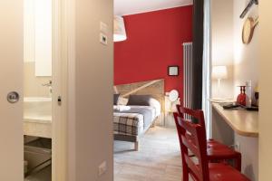 Bed and Breakfast Bric & Brac