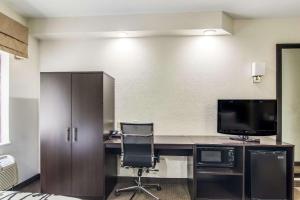 King Room - Non-Smoking room in Sleep Inn Austintown