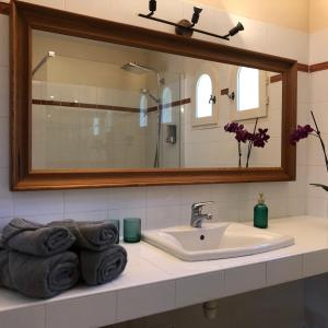 B&B / Chambres d'hotes Le Nid des Corbieres : Suite 2 Chambres