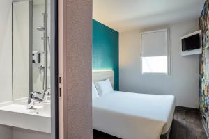 Hotels hotelF1 Calais Coquelles : photos des chambres