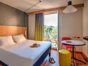 Hotels ibis Hyeres Centre : photos des chambres