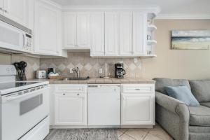 Seascape 1321 Hotel Room