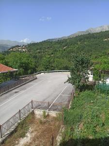ELLI΄S HOUSE ΣΥΓΧΡΟΝΟ ΣΠΙΤΙ ΣΤΑ ΠΡΑΜΑΝΤΑ