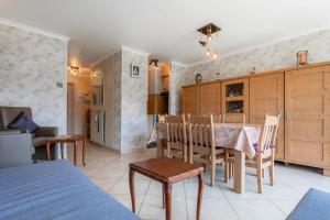 Zuydcoote B0 - 1 bedroom 5p - groundfloor - sunny located at 5 steps from the sea