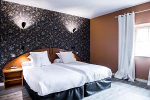 Hotels Hostellerie la Ferme du Poulet et son restaurant : photos des chambres