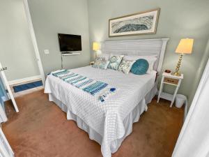 Leeward I - #7 condo