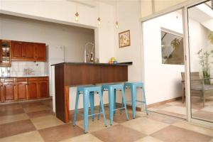 Real Ros Hostel