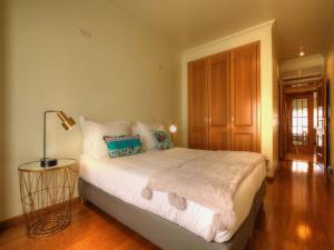 Balcony with view, private garage, an elevator