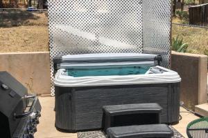 Holiday Home room in Ruidoso Home with Hot Tub 19 Mi to Ski Apache!