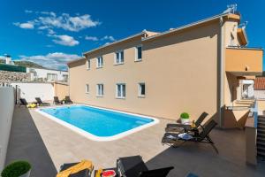 Apartments Lux 2 - heated pool
