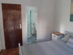 Jona - Dugi Rat - Mali Rat