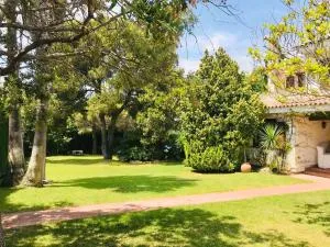 Casa mediterránea con gran jardín y piscina a 500 m de la playa - Roda de Bará