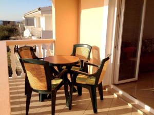 Apartment in RtinaZadar Riviera 8162