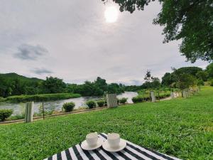 Aekpailin River Kwai Resort
