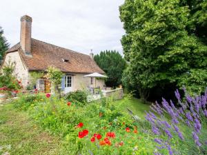 Maisons de vacances Gite Azerat, 3 pieces, 4 personnes - FR-1-616-161 : photos des chambres