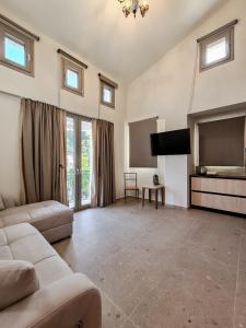 Sivota Apartment