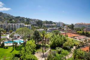 Maisons de vacances Fully equipped appartment 105 m2 clear view on the sea and californie hills : Appartement