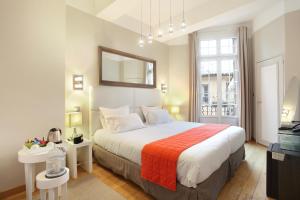 Hotels Hotel de France : Chambre Triple