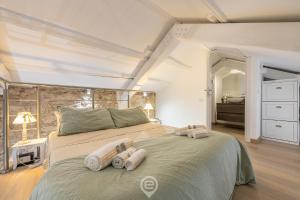 Adriana's New Loft img17