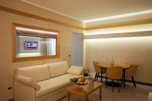Suite with Hot Tub