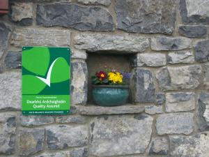 Aille River Tourist Hostel Glamping Doolin