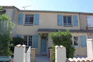 Villas Holiday Home With Pool In Marseillan : photos des chambres