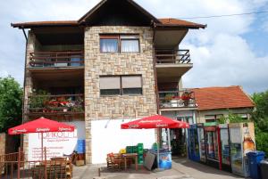 Apartmani ,studija i sobe Savić