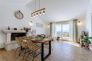 Holiday Home Nono Ante with heated pool