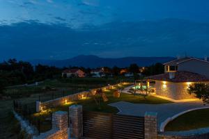 Amazing design villa Aeris with private pool, high level of privacy - WiiBuk