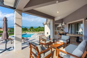 Amazing design villa Aeris with private pool, high level of privacy - WiiBuk 