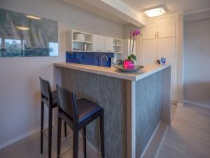 Dünenresidenz Prora - Ferienwohnung mit Meerblick, 2 Schlafzimmern und Balkon NP-304