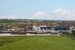 Customs House by Bloom Stays - Oare