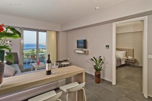 Parasol Luxury Hotel & Suites Adults Only