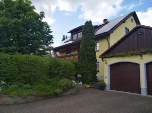 Ferienwohnung Adelhardt - Truppach