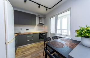 Осокорки, видовая современная 3х комнатная с 2мя спальнями, рядом с Эпицентром.