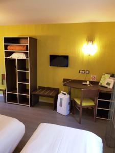 Hotels Auberge de la Baie : Chambre Lits Jumeaux avec Douche - Accessible aux Personnes à Mobilité Réduite