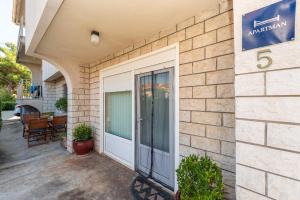 Apartments Babin - Holly