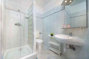 Apartments Balatonmariafürdo 19512