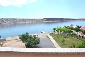 Apartment 4956-1 for 7 people in Barbat