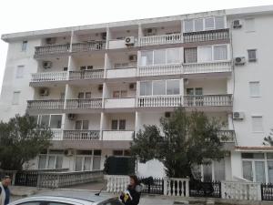 Apartman Sutomore