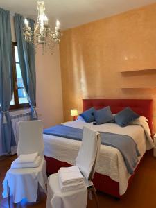 Two-Bedroom Apartment room in Al Campanile