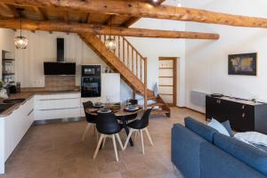 Appartements Loft tout equipe au coeur d'un domaine viticole : photos des chambres